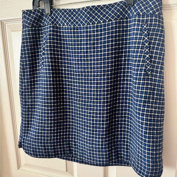 Talbots Blue Plaid Wool Blend A- Line Pencil Skirt 12P - Picture 2 of 12